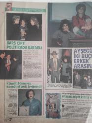 TV'de 7 Gong Haftalık Aktüalite Sinema Tiyatro Müzik ve Magazin Dergisi - 27 Nisan 1987 - Sayı:17 - Perihan Abla'ya Gökten yağmur değil para yağıyor - Hürriyet gazete reklamı - Perran Kutman da köşeyi dönüyor ! - Milyarderliğe tam gaz ileri! - Atilla Arcan - Babasının gölgesinden kaçan komedyen - 100 günlük maraton TV'de noktalandı - Ayten Gökçer - Televizyonda Türk Sineması'na son darbe - Tarık Akan - Türkan Şoray'ın göbeğini kim kapadı - Cihan mı Yusuf mu? - Hale Soygazi - Barış Pirhasan - Sibel Egemen - Bars Çifti Politikada Kararlı - Ali Bars - Mesut Yılmaz - Kamil Sönmez kendini pek beğendi - Ayşegül Aldinç iki buçuk erkek arasında - Emine Smith - Anasına niyet kızına kısmet - Fisher Radyo Reklamı - Aksu Kumaş Reklamı fotoğraf ve haberi - Dergi Tam Değildir sadece 8 Sayfası Mevcuttur