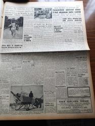 Ulus Gazetesi - 4 Mart 1959 - Meclis Bugün Kıbrıs Konusunu Görüşecek - Oleyis'in Kuruluşunun 10. Yıldönümü Kutlanmıştır - Yakup Kadri Karaosmanoğlu Köşe Yazısı - Sovyet İngiliz Bildirisi - Amerika Öncü 4 Adlı Yapma Uyduyu Dün Güneş'e Yolladı - Kruşçef İle Macmillan Almanya Meselesinde Anlaşmaya Varamadı - Bolivya'da Amerika Aleyhine Gösteriler - Zamlı Otobüs Ücretleri Ani Olarak Yürürlüğe Girdi - Emeklilik Süresinin 30 Yıl Olması Hakkındaki Kanun Yürürlükte - Neron Çizen Yalçın Çetin - Kuklalar Yazan Oktay Verel Yazı Dizisi - Türkiye İle Amerika Arasında İkili Askeri Anlaşma Yapılacak - İzmir'de NATO Karargahında Çalışan Chon Johns İsimli Amerikalı Öldü - Ankara'da Sinemalar Ve Tiyatrolar Programı - Dikbaş Eğikbaş Karabaş Çizen Eflatun Nuri - Memetle Memet Yazan Ve Çizen Tonguç Yaşar - Basketbolda Moda Ve Galatasaray Galip - Güreş Takımının Son Seçmeleri Yapıldı - Mustafa Dağıstanlı - Ankara Profesyonel Küme Lig Şampiyonu Demirspor'un Almanya Seyahati - Silahlı Kuvvetler Şampiyonası