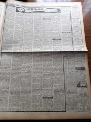 Ulus Gazetesi - 5 Mart 1959 - CHP Meclis'te  Kıbrıs Anlaşması Aleyhinde Oy Kullandı -  İsmet İnönü'nün Mecliste Dünkü Konuşması - Kıbrıs'ın Yunanistan'a İltihakını Önleyici Tedbirler Alınmamıştır - CHP Genel Sekreteri Kasım Gülek'in Kıbrıs'a Dair Konuşması - Meclis 23 Mart'a Kadar Tatile Girdi - Ulus Gazetesi Aleyhinde 3 Davaya Bakıldı - Karikatürist Halim Büyükbulut Beraat Etti - Doktor Fazıl Küçük İle Makarios Buluştu - 61 91 veya 121 Günlük Kısa Vadelerle Bankalar 50 Bin Liraya Kadar Kredi Verecek - Türk Kadınlar Birliği Ev Ekonomisi Kulüpleri - Öğretmen Nuran Önal Tarafından İyi Bir Kadın Neler Bilmelidir Konusunda Konferans Verdi - Turhan Feyzioğlu'nun Sözleri - Hıfzı Oğuz Bekata'nın Konuşması - Avukatlar Balosu - Ali Turunç 20 Yıl İmamlıktan Sonra Üfürükçülüğe Başladı - La Bohem Salonu Açıldı - İnternational Otobüs Ve Otobüs Şasileri - 60 Ve 90 Beygirlik Deutz Paletli Traktör - Pan American - Piyale Makarnası - RayBank