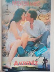 TV'de 7 Gong Haftalık Aktüalite Sinema Tiyatro Müzik ve Magazin Dergisi - 19 Mayıs 1992 - Sayı:19 - Kadir İnanır - Savcı'nın Aşk Hırsızı - Kent Çikolata Reklamı - Ron Moss - Joanna Johnson - Eric Forrester - John McCook - Yakışıklı Luke ''Sevgi Bağları''nda - Margo'nun minik oğlu da oyuncu TV filmini henüz kabul etmedi - Bob Marley ''Varımız yoğumuz özgürlük şarkıları'' - Arzu Ece - Nilüfer - Müjde Ar - Osman Yağmurdereli fotoğraf ve haberi - Dergi Tam Değildir Sadece 8 Sayfası Mevcuttur