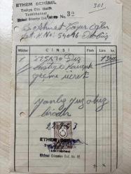 OTOMOBİL LASTİK FATURASI - 22 EYLÜL 1953 - ETHEM DEMİREL - TRAKYA OTO LASTİK TAMİRHANESİ - SİRKECİ, İSTANBUL - AHMET ÇAYIROĞLU - ISLAK İMZALI, KAŞELİ DAMGA PULU - 14 x 21 cm EBATLI ORİJİNAL FATURA