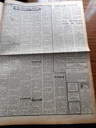 Ulus Gazetesi - 18 Ocak 1959 - Sümerbank Mallarına Yeniden Zam Yapıldı -  Ayakkabı Terlik Çanta Gibi Deri Mamülleri Yüzde 40 50 Pahalandı - CHP Meclis Grubu Başkanvekili Faik Ahmet Barutçu Tedavi Gördüğü Londra'dan Geldi - Milli Türk Talebe Birliği Kongresi Dün Toplandı - Yorgo Otis Adında Bir Kişi Tarafından 3 Kişiye Türklüğü Tahkir Eden Tehdit Mektupları Gönderildi - Nuh'un Gemisi Yine Aranacak - Ararat Dağları - Totaliterliğe Karşı Savaşan Ünlü Alman Şair Albercht Goes - Yakup Kadri Karaosmanoğlu Köşe Yazısı - Kuklalar Yazan Oktay Verel Yazı Dizisi - Neron Çizen Yalçın Çetin - Devlet Radyosu Ve İktidar Yazan Yalçın Tuna - Otobüslere Dadanan Yankesiciler Tutuldu - İşçi Davalarına Toplu Bir Bakış Yazan Ahmet Cemal Yüksel - Leyla Çambel - Tiyatrolar Yazan Adalet Cimcoz - Memetle Memet Yazan Ve Çizen Tonguç Yaşar - Baykara Tutsak Çizgi Roman - Ödüller Üstüne Yazan Ece Ovalı - Yılın Maçı Galatasaray Fenerbahçe - Beşiktaş Dün Beykoz'u Yendi - 2. Gazi Koşusu - Osman Kapani - Karagümrük