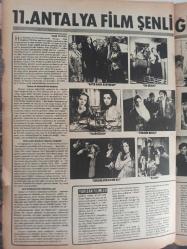 Pazar Haftalık Aktüalite Sinema Tiyatro Müzik ve Magazin Dergisi - 30 Ağustos 1974 - Sayı:936 - Coşkun Sapmaz - Ajda Pekkan - Bahar Erdeniz - Pelin Ceylan - Nuri Sabuncu - Ferhan Köylü - Gülser Gürsoy - Ümit Şener - Menderes Utku - Seyyal Taner ödenmeyen bonolar yüzünden Yeşilçam'a rest çekti - Feri Cansel - 11. Antalya film şenliği başlarken - İlknur Taçbaş - Yalnuz ve çıplak - Gönül Tansel fotoğraf ve haberi - Dergi Tam Değildir Sadece 10 Sayfası Mevcuttur