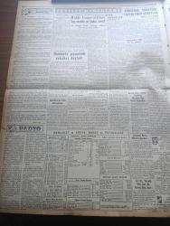 Yeni İstanbul - 22 Mayıs 1955 - Devrimler Ve Karşılaştıkları Tehlikeler Yazan Mustafa Nermi - Amerikan Hususi Muhabirimiz G.H. Martin Bildiriyor Moskova'nın Türkiye'ye Yaklaşma Teşebbüsleri - Adnan Menderes ile İsmet İnönü Arasında Yeni Söz Düellosu - Suna Soley Türkiye Güzeli Seçildi - Büyük Millet Meclisinde Atina Ve Belgrad'a Hücumlar - Suriye'ye Bir Muhtıra Verdik - Fatin Rüştü Zorlu'ya Göre Rusya Kendisine Yeni Peykler Arıyor - Fluminense Takımı Adalet'i 4 1 Yendi - Yarın Şeker Bayramı - Akis Mecmuası Neşriyat Müdürü Cüneyt Arcayürek'in Tahliye Talebi 4 Defa Reddedildi - Esirler Gölü Yazanlar Kemal Avan H. Avan Yazı Dizisi - Yapı Kredi Bankası Hilton Şubesi - Sinemacıların Hepsi Fiyatlarını Arttırdı - Camilerimiz Hırka-i Şerif Camii - Saadet Bekçisi Yazan Zeliha Harun Yazı Dizisi - Pazar Konuşmaları Yazan Baydar Derler- Münir Süleyman Çapanoğlu - Milli Atletlerimiz 24 Puanla İlerde - Şekerci Ali Muhiddin Hacıbekir