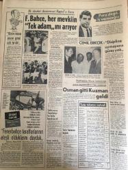 HÜRRİYET GAZETESİ  20 AĞUSTOS 1968 YIL :21 SAYI :7297---Hamido :Eşkiyalık yaparken daha rahattım ---Korkuyorum :Yine Silahlanıp dağa mı  çıkayım ?--Van da hastane açan Demirel e doktorsuzluktan şikayet edildi ---Makarios : Kıbrıs meselesi  yeni bir  safhaya girdi dedi ----Bir ara ile aynı kamyona çarpan iki oto da dört kişi öldü ----Sessiz sinemanın seks bombası Mae West uzun yıllar sonra 76 yaşında yeni bir filmde rol alacak ---Fenerbahçe ,her mevkin  tek adam ını arıyor ---Cemil Erkök : Disipline  uymayana  güreş yok ---Osman gitti Kuzman geldi --Fenerbahçe taraftarlarının ateşli olduklarını duyduk ---Dünyanın en küçük Go-Kart sürücüsü henüz 4 yaşında ---New York ta inşa edilen çarşıda 58 dükkan  var ---Toto da 13 bilen  3 kişi 115 er bin lira alacak --42 Ülkenin katıldığı İzmir Fuarı Bugün açılıyor ---Jet Bakan Türk Doktorları Yurda Davet Etmek Üzere Amerika ya Gidiyor ---