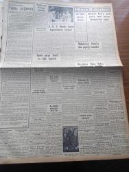 Yeni İstanbul Gazetesi - 10 Haziran 1955 - Sovyet Teklifi Karşısında Batı Almanya Yazan Mustafa Nermi Köşe Yazısı - Basketbolda Finlandiya'yı 82 67 Yendik - Rusların Davet Salgını - Cumhuriyet Halk Partisi Meclisi Bu Sabah Toplanıyor - Hilton Otelinin Açılışında Bulunmak Üzere Hollywood'un Bir Kısmı Dün Uçakla İstanbul'a Taşındı - Sonja Hennie - Leo Carrillo - Terr Moore - Kıbrıs'a Gönderilen Öğretmen Hasan Tanrıkut'un Marifetleri - NATO Güney Avrupa Başkomutanı Amiral Fechteler Bugün İstanbul'da - Ege Üniversitesi Önümüzdeki Ders Yılında Açılıyor - Huzur Hasreti Yazan Mehmet Davaz Yazı Dizisi - Faaliyet Sahası Hudutlar Aşan Orijinal Bir Polis Teşkilatı Interpol - Türk Kuşu Paraşüt Ekibi Türkiye'ye Dönüyor - İsrail'in Tecavüzü Halinde Müşterek Askeri İşbirliği - Güzelimiz Suna Soley Enflüenzaya Tutuldu - Cüneyt Arcayürek Tahliye Edildi - Saadet Bekçisi Yazan Zeliha Harun Yazı Dizisi - Zafertepe Anıtı - Çocuk Sayfası - Muhiddin Bulgurlu - Muzaffer Bozok - Hilton'un Açılışı İlan