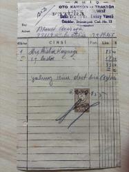 OTOMOBİL LASTİK TAMİRAT FATURASI - 22 ARALIK 1955 - ARİŞ - OTO KAMYON VE TRAKTÖR LASTİK ATOLYESİ - SALİH ERSUNA VE ALİMKAY YÜNELİ - ÜSKÜDAR, İSTANBUL- AHMET ÇAYIROĞLU - ISLAK İMZALI, KAŞELİ DAMGA PULU - 13 x 21 cm EBATLI ORİJİNAL FATURA