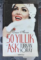 TÜRKAN ŞORAY STICKER (ETİKET) AFİŞİ / POSTERİ - BÜYÜK BOY - ORİJİNAL - 67 X 50 cm EBADINDA - Original Turkish Big Size Poster - 50 YILLIK AŞK, TÜRKAN ŞORAY, D&R ÖZDİLEK AVM. TÜRKAN ŞORAY - ERCAN AKARSU İMZA GÜNÜ