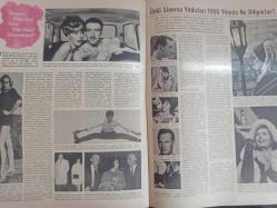 Hafta Sonu Extra Aktüalite Sinema Tiyatro Müzik ve Magazin Dergisi - 26 Aralık 1964 - Sayı:9 - Çocuklar ve Oyuncaklar - Ali Sami Yen Stadında Panik - İsmet İnönü CHP Değil Sadece Bir CHP lidir - İlhami Sancar - ''Kıbrıs Rumlarını Türk Uçakları En Geç Bir Saatte Yok Edilebilir'' - İzmir Oto Fabrikası 1.5 Yıl Sonra Türkiye'nin Yollarını Otomobil ile Dolduracak - Orta Doğuda Durum Yine Karışıyor - İtalya'da Cumhurbaşkanı Seçimi - Bon Hükümeti Nato Konferansından Memnun Değil - Noel Partisi Dayak Partisi - Dünya Çocuklarının Bayramı - Yılın Moda Oyuncakları - Sevimli Hayvanlar - Vitrinler Oyuncak Dolu - Bebek Kardeşler - KAlede Nöbetçiler Bekliyor - Karar Veremiyor - Oyuncaklar Göz Kırpıyor - İyi Biten Bir Yılbaşı Gecesi - Canavarlar Vadisi Çizgi Romanı - 1964 ve Olaylar - Acemi Kaşifler Az Kalsın Donuyorlardı - 1965 Takvimi - Ünlü Sinema Yıldızları 1965 Yılında Ne Diliyorlar? - Kesenize Göre Yılbaşı Sofrası - Çifte Nikah - Doris Day fotoğraf ve haberi - Tam Takım Dergi