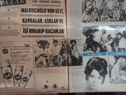 Pazar Haftalık Aktüalite Sinema Tiyatro Müzik ve Magazin Dergisi - 8 Mayıs 1970 - Sayı:711 - Cüneyt Arkın - Puri Banai - Betül Işıl - Cihangir Gaffari - Fethiye'de Aşk Başkadır - Ekibi Fethiyeden Bildiriyor - Malkoçoğlu'nun Seti, Kavgalar, Aşklar ve İşi Bırakıp Kaçanlar - Türkan Şoray - Zeynep Aksu - Hüseyin Rahmi Gürpınar - Nilgül Utku - Zeynep Aksu - Nedret Güvenç - Mümtaz Ener - Filiz Akın 70 İlkbahar ve Yaz Gradrobunu Sunuyor - Dönme Dolap Dönüyor - Leyla Sayar Yılmaz Gündüz aşkı aldı yürüdü - 1970 yazına hızlı giren Oya Peri açıkladı: Bekarlık Canıma Tak Etti - Yeşilçam'ın Güzel Annesi Uzun Bir Yolculuğa Hazırlanıyor - Belgin Doruk Tokyo'ya Gidecek - Fatma Girik - Ekrem Bora fotoğraf ve haberi - Dergi Tam Değildir Sadece 20 Sayfası Mevcuttur - Dergi Kapağı Yoktur