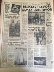 HÜRRİYET GAZETESİ  17 AĞUSTOS 1968 YIL :21 SAYI :7294---Yarım adam hayatından memnun ---Dünyada en iyi beslenen beş ülkeden biri :Türkiye --Necdet Uran : Benden sonrakilerin  terfi edilmesini için ayrılıyorum dedi ---1 Trilyon 800 Milyar 100 Milyon Lira --Trafik kazasında bir ailenin üç ferdi öldü beşi de yaralandı ---Kolye yapmak için otomobil markalarını söküyorlar ---Üç çocuklu kadın başından aşağı bir teneke gaz döküp kendini yaktı ---Antenini minareye  kurduğu  halde Almanya  dan  getirdiği televizyonu hiç bir yeri almadı ---An-An ile Çi-Çi bu defa Londra da buluşacaklar---Beşiktaş ı Favori Olmak Ürkütüyor ---Fenerbahçe ,Rapid 'e  karşı esas kadroyu deneyecek --Krosu ,Golden ile E.Alkan kazandı ---İstanbulspor ,Bursaspor ---Varna da ki Maratonda  Acet ve Ateş favori ---Azmetti ve 7 sene sonra yürüdü ---Dünyanın en ünlü dansözü --Erkek elbiseleri omuzdan dar ve vücuda  yapışık ---Sevgilisine kaçan kız  intihar etti ----Toprak altında  kalan  üç işçi ezilerek  öldü ----