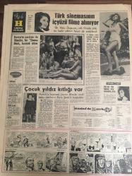 HÜRRİYET GAZETESİ  17 NİSAN 1965 YIL :17 SAYI :6091---Plaza raporu kati şekilde red olunacak ---Seçim Türkiye nin itibarını daha da artıracak --Kıbrıs a önce Amerika silah  vermiş ---Münih te ki Türk işçileri köylere gidip gizlice kurbanlarını kestiler ---Süreyya dan sonra İRA da film  çevirmeye karar verdi  ---Şehrin kanalizasyon planı tamamlandı ---16 yaşında ki kız film çekilirken  bilmeyerek cinayet işledi ---Üç milyon dolar ,şehrin başına işler açabilirdi ---Portekizliler FİFA ya başvurdu ---Şükrü ve İsmail in sakatlığı geçmedi ---Türk sinemasının iç yüzü filme alınıyor :Türkan Şoray --Devletin yardımı ile Filmciler bir sinema sitesi kurmak istiyor --Çocuk yıldız kıtlığı var: Ayşecik büyümesi üzerine filciler  şimdi bütün ümitlerini  Parla Şenol a bağladı  ---Mine Sun Türk sineması artık değişmiştir diyor ----