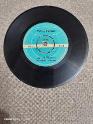 YILDIZ TEZCAN ÇEK ELİNİ ELLERİMDEN , SARAYBURNUNDA AŞK