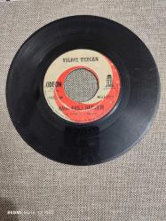 YILDIZ TEZCAN KARA KAŞLI HATİCEM , PERİŞANIM