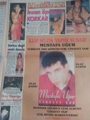 Süper Takip Extra Haftalık Aktüalite Sinema Tiyatro Müzik ve Magazin Gazetesi - 1998 Yılı - Pınar Eliçe yargısız infaz kurbanı - 'Bütük erkeklerden şikayetçiyim' - Sosyete Antikacısı Filiz Kansu Terör Estirecek - Asena - Süha Özgemir - Burak Kut - Esra Akkaya - Fırat Kaya - Filiz Taçbaş - Naşide Göktürk - Ahmet Kaya - Hülya Avşar - Hülya Süer - Harika Avcı - Müziğin Rengi - Neco - Mehmet Kuriş - Tezcan Yaramancı - Deniz Pulaş - Hatice Süren - Buket Taşdelen - Refik Bulutçu - Nesrin İlter - Betina Hakko - Lösemili Çocuklara VAKKO desteği - Mücevher Sergisi Büyüledi - Berna Laçin - Bilmece & Bulmaca & Eğlence - İnsan öpmeye korkar - Serap Acar - Boy George - Mustafa Uğur - İbrahim Tatlıses - Aylin Coşkun - Hüner Coşkuner fotoğraf ve haberi - Tam Takım Gazete