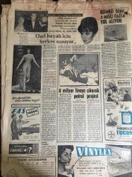 MİLLİYET GAZETESİ 26 HAZİRAN 1962 YIL :13 SAYI :4338---25 Gün Sonra :Kabine kuruldu ---Fevzioğlu ve Dinçer şimdilik Devlet Bakanı sıfatını taşıyor ---Maliye Bakanlığını 200 bin lira dolandıran şebeke yakalandı ---İki sevgili çamlıkta 5 gün yaşadı --Komşusunu iki bıçakla öldürdü ---İstanbul Teşkilatı ihtilale Hazırdı  ----Liz Taylor mu  taklit ediyor ---8 Milyar  liraya çıkacak petrol projesi ----Toledo Hezmeti Büyük Tessür Yarattı ---1961-62 Milli lig Maçlarını 1,607.970 seyirci  takip etti ---Görkey ,Beykoz a Antrenör  oluyor ---Galatasaray ,Metin i almaya çalışıyor ---B.Spor ve Ş.Hilal yarın için çalıştı ---Fransa Turunda  devler çarpışıyor ---Meclis Başbakan Yardımcılığın 3 e Çıkarılmasını Dün Kabul Etti --Bir gazeteci dün cezaevine girdi ---Başbakan İnönü----