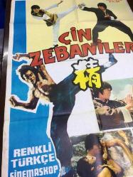 ÇİN ZEBANİLERİ, 1970'LER, KUNG FU DÖVÜŞ FİLMİ - SİNEMA FİLM ÇİZİM AFİŞİ / POSTERİ - BÜYÜK BOY - ORİJİNAL - 100 X 68 cm EBADINDA - Original Turkish Big Size Movie Poster - AKTUNÇ FİLM