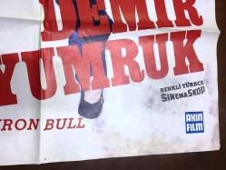 DEMİR YUMRUK (THE IRON BULL - Tie niu), 1973, ÇİN KUNG FU DÖVÜŞ SİNEMA ÇİZİM FİLM AFİŞİ / POSTERİ, - BÜYÜK BOY - ORİJİNAL - 100 X 68 cm EBADINDA - Original Turkish Big Size Movie Poster - Ti Tang, Alan Tang, 	Chui Meng, Wilson Tong, Hoi Mang, Hsi Chang, Siu-Loi Chow, Ying-Chieh Han, Li-Jen Ho, Rainbow Hsu, Chun-Fa Keng, Lei Lei, Li Li, Bruce Mang, AKIN FİLM