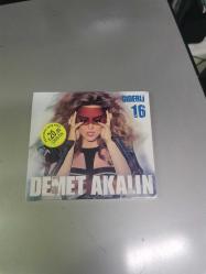 DEMET AKALIN GİDERLİ 16 CD SIFIR AMBALAJINDA