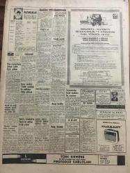 HÜRRİYET GAZETESİ 8 EYLÜL 1966 YIL :19 SAYI :6595--Katiller henüz  yakalanamadı ---Mersin de 3 kadın bir adamın başını kesti --Eyüp te ki Türbeleri ve Çarşıyı Sel Suları İstila Etti ---Nişanlısının  öldüğünü dün öğrendi ve fenalık  geçirdi ---Amerikan Gemileri İçin Karar Yok---Geçen ay İstanbul a gelen 45 yaşındaki İrlandalı  esrarlı bir şekilde  kayboldu ----Varto ve Hınıslılar öncelikle dışarda çalışmak için gönderilecek ---Rıza Çerçel dün yurda  döndü ---Irak ta çok partili düzene son veriliyor --Asitte eriyen 28 yolcu için bir Anıt -Mezar yapılıyor ---Rapid  :5 Galatasaray : 3 ---Gücüyener hakkında tahkikat da açıldı ---100 bin kişilik stadyumdan vazgeçiliyor ---İşçiye anahtar teslimi suretiyle ev politikası takip edilecek ---Fundalık içinde çok çaresizdik ---Çağlayangil bugün Amerika ya  hareket ediyor ---Personel Kanunu İçin Yabancı Uzman Getiriliyor ---Sukarno  bir zenginden 600 bin dolar almış ---Bulgaristan dan kaçan iki Türk iltica etti ---Demirel bugün Ege gezisine çıkıyor -