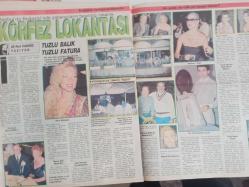 PS Magazin Haftalık Magazin ve Siyasi Aktüalite Dergisi - 24 Eylül 1989 - Sayı:3 - Kadınlar bu kadının peşinde - Figen Arık - Banu Alkan - Çiğdem İşbilir - Güner Kurban - Merih Akalın - Talat'ın Kahvesi - Jane Fonda'nın yatağı 5 bin dolar - Dünyanın En Pahalı Lisesi - Daldan Dala - Yunanlıların UZO dediği bizim rakının kayınçosu - Terazi Burcundaki Venüs ilahi aşkı, estetik duyguları ve güzelliği sembolize eder - Evita Kazanı - Gencay Gürün - Ayten Gökçer - Can Gürzap - Ajda Pekkan - Deniz Türkali - Neca - Füsun Önal - Ali Rıza Kardüz - Tilda Tezmen - Neslihan Yargıcı - Bener Bilgiç - Raşel Nahmiyaz - Deniz Kurbanzade - Kemal Aratan - Talha Ebuzziya - Ayşegül Nadir - Bilim ve Teknik - Melek yüzlü manken üç gece nereye saklandı? - Süper Dedektif - Süper Zekalar - Sabah Bulmacası - Kare Bulmaca - Rüyalarda, şarkılarda saçlar - FA Şampian Reklamı fotoğraf ve haberi - Tam Takım Dergi