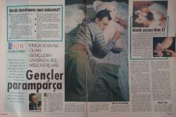 HÜRRİYET GAZETESİ-SHOW EKRAN DERGİSİ-SHOW-DERGİ-15 MAYIS-1994-SAYI:61-KAPAK-FOTOĞRAF-RÖPORTAJ-HÜLYA AVŞAR-HÜLYA: YA EVLİLİK YA SAHNE-ANAHTAR DELİĞİNDEN AMELİYAT-GENÇLERİN KİMLİK SORUNU-YEŞİLÇAM'IN GİZLİ KRALİÇESİ-DENİZCİ MODASI-SALDA GÖLÜ'NDE BİR PAZAR-BURAK KUT-SON KÖÇEKLER-ZONGULDAK-DEVREK-ÇAYCUMA-RİTA FİNK-İRTİCANIN 85.DOĞUM YILDÖNÜMÜ-FÜSUN DEMİREL-NURETTİN ŞEN-ZUHAL OLCAY-MANDELA-JAMES GREGORY-NİLÜFER-ASYA-MÜZİĞİN KÜLKEDİSİ-