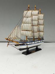Ahşap Büyük El Yapımı Gemi Maketi