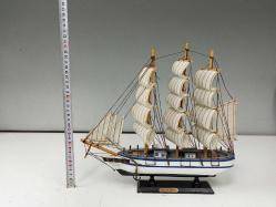Ahşap Büyük El Yapımı Gemi Maketi