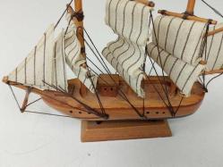 Ahşap El Yapımı Gemi Maketi