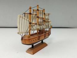 Ahşap El Yapımı Gemi Maketi