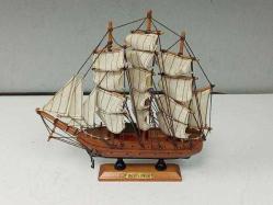 Ahşap El Yapımı Gemi Maketi