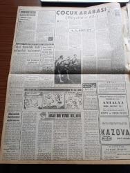 Vatan Gazetesi - 17  Haziran 1960 - Dünya Eski Muharipler Federasyonu Başkanı Van Lonschot Türk Ordusu Tarihi Bir Vazife Başardı - Cemal Gürsel Ve Milli Birlik Komitesi Üyeleri Yurt Gezisine Çıkacak - Amerikan Başkanı Eisenhower'in Başbakanımız Cemal Gürsel'e Mesajı - Genel Af Dileği Ayrıca İncelenecek - Fevzi Lütfi Karaosmanoğlu Köşe Yazısı - Yüksek Soruşturma Heyeti Yakın Zamanda Kurulacak - Yeni Yolsuzluklar Meydana Çıkarılıyor - Müfit Birsen Kadıköy Savcısı Oldu - Çocuk Arabası Rüyaların Dili - İnsan Bir Yerde Bellidir Yazan Mehmet Seyda Yazı Dizisi - Milli Eğitim Bakanı Fehmi Yavuz'un Öğretmenlere Mesajı - Amerikan Başkanı Eisenhower'in Japonya'ya Yapacağı Seyahat Dün İptal Edildi - Hoş Memo Karikatür - Subay Ve Askeri Memurlar Ordu Dışında da Vazife Alabilecek - Kanlı Perşembe Yazan Sadun Tanju Yazı Dizisi - Abdülmecit'in 1. Haremi Hümayunu Yazı Dizisi - Gece Gondolları Yazan Albert Jean Yazı Dizisi - Tonton Agah Çizen Sade Yalçın - Cemal Gürsel Kupası -  Fenerbahçe Kongre