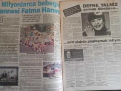 PS Magazin Haftalık Magazin ve Siyasi Aktüalite Dergisi - 23 Aralık 1990 - Sayı:68 - Dul kadın olmak! - Çılgın güzele feci dayak - Aksaray'da Lezibyen Show! - Dul Bir Kadın Olmak! - Bunun adı Lezbiyen gösteri - Milyonlarca bebeğin annesi Fatma Hanım! - Defne Yalnız şansını döndüren... - Valikonağı Caddesinde Cafe De Paris - Ali Rıza Kardüz - Valikonağı Caddesinde Cafe De Paris - Paksoy Yağ Reklamı - Talat'ın Kahvesi - Hindi gibi yatırımın olsun... - Orkid Ped Reklamı - İlk Bond'dan Son Bond'a! - Sean Connery - Roger Moore - James Bond - Hayalet Avcıları - Pembe Cadillac - Bir Çift As - Pazartesinin o rengi kan kırmızısı - Engin Ardıç - LEGO Reklamı - Trafik bunaltınca - Çevre dostu bir pervane - Sigara içenleri bir kez daha uyarıyoruz! - Negatif bir alanın yararları - Ruhat Biliktan - Semra Butik ve Parksa Hilton - Londra'daki sürpriz dayak - JUMBO Bıçak Çatal Reklamı - Bitmeyen Ayrılık Çizgi Romanı - Emlak Bankası Reklamı - Güneş Yay Burcunda- Yasemin Boran haberi - Tam Takım Dergi