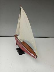 Ahşap El Yapımı Kırmızı Gemi Maketi