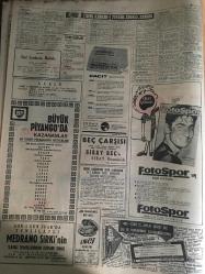 HÜRRİYET GAZETESİ 22 EYLÜL 1966 YIL :19 SAYI :6609---Arazi ve bina vergileri artırılıyor ---Alman karı -kocayı  gezdiren 2 kadın karakolda sabahladı ---Siirtli şivesi ile THY dan bilet isteyen Ulaştırma Bakanına bilet olduğu halde  yok dediler ---Rumlar Türk köyleri civarında  manevra yapıyor ---İçişleri Bakanı Asayişsizlikten  şikayet etti ----Çapkınların kız diye laf attığı Serpil  erkek çıktı ---Annesinin  zina  yaptığı  şahsın yakasına  yapışıp  pis adam diye bağırdı ---Japonlar ,tamamen yerli otomobil  imal  etmek için teklifte bulundu ---Tersanelerimizde  12 bin tondan büyük gemi inşa edilecek ---Galatasaray ,Beşiktaş ı yendi : 2-0--Radoviç ve Lemiç Fenerbahçe den ayrılmak istiyor --28 Erkek ,2 kadın memur HOMOSEKSÜEL oldukları  için istifa etmiş ---Beylerbeyi n de  100 gece hayatı ---Demirel :Köy yolları ve içme suyu iki temel davamızdır dedi ---Kartalların kaçırdığı çocuklar parçalandı ---