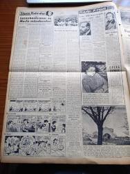 Vatan Gazetesi - 30 Temmuz 1956 - Süveyş Ve Kıbrıs Yazan Ahmet Emin Yalman - CHP Genel Sekreteri Kasım Gülek Samsun'da İç Ve Dış Meselelere Dair Konuştu - Batı Trakya Türklerinin Acıklı Durumu Memlekete Ve Dünyaya Duyurulmalıdır - Pakistan Cumhurreisi İskender Mirza Ve Cumhurreisi Celal Bayar Yeşilköy Hava Alanında Milli Marşları Dinlerken - Süveyş'e Dair Üçlü Görüşme Başladı - Türkiye Köylü Parti'li Bir Hatip İşbirliği Aleyhinde - Andrea Doria Transatlantiği Niçin Battı - Çocuk Felcinden Korunma İçin Tavsiye - Suçlu Yazan Orhan Kemal Yazı Dizisi - İskenderun'da Petrol Damarları Bulundu - Geçmişte Bugün Prens Bismark'ın Ölümü Yazan Feridun Fazıl Tülbentçi Yazı Dizisi - Televizyon İçin Yapılan The Wizard Öz Filmi 322.000 Sterline Satıldı - General Ali Fuat Cebesoy'un Siyasi Hatıraları Yazı Dizisi - Cimcimeler Çizgi Roman Charles Schulz - Ella Sinders Çizgi Roman Fred Fox - Meşhur Alman Bestecisi Robert Schumann Anıldı - Bestekar Ve Orkestra Şefi İgor Stravinsky Şehrimize Geldi