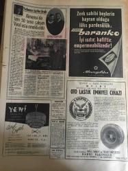 HÜRRİYET GAZETESİ 29 EKİM 1967 YIL :20 SAYI :7006--Cumhuriyet Bayramını Kutluyoruz --Kırk dört yıl oldu --Pakistan Devlet Başkanı Nazik Bir Ev Sahibi İdi ---Batı Trakya da Türk kızları zorla hemşire yapılıyor --Kocam öldürülmedi intihar etti ---Türkiye Güzeli Haciz Memurunun Baskınına Uğradı ---Türkiye de 200 bin  kadın  doğum kontrolüne uydu ---William Holden Sekiz ay  hapse mahkum  oldu ---40 Yaşından sonra erkek --Mustafa Sağyaşar :Dinleyicilerin sabırsızlıkla beklediği --Gollerin savaşı :3-2 --Fenerbahçe -G.Birliği, Galatasaray - Eskişehir --PTT:1 Altınordu :1 --Göztepe ,Şekersporu farklı mağlup etti : 4-1--Finlandiya yı 3-2 yenebildik -- Prusya lı 130 genç Ege de eşek ve deve sefası  yapıyor --Eyüp Han dün İzmir e gitti ve Ankara ya döndü ---H.İşcan Eyüp planının değiştirilmesini  istemiyor --Bir demokrat senatöre  göre Başkanlık seçiminde  Johnson un  adaylığı tehlikede --