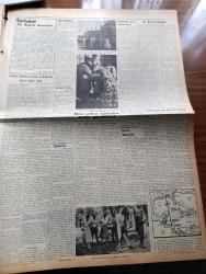 Vatan Gazetesi - 22 Haziran 1954 - Libya Başbakanı Mustafa Ben Halim Ankara'ya Geldi - İstanbullulara Günde 9 Gram Şeker Düşüyor - İstanbul'da 13 14 Kişiye Bir Mesken Düşüyor - Guatemala'da Dün Gece Sıkı Yönetim İlan Edildi - Şehir Tiyatrosu Sezona Hazırlıksız Giriyor - Dünya Kupasında Türk Alman Milli Takımları Karşılaşıyor - Denizde İsyan Yazan Herman Wouk Yazı Dizisi - Karaköy Köprüsünün Tamirine Devam Ediliyor - Apollo Sirki - Hoş Memo Karikatür - Japon Silah Endüstrisi Yeniden Kurulacak - İsrail Havayolları Türkiye'den Geçen Yeni Hat Kuruldu - Sigaranın Kanser Üzerinde Yaptığı Tesir - İzmir Fuarını Başbakan Adnan Menderes Açacak - Pul Aleminin İçyüzü Derleyen Nur Sabuncuoğlu Yazı Dizisi - General Ali Fuat Cebesoy'un Siyasi Hatıraları Yazı Dizisi - Yarış Atları Nasıl Yetiştiriliyor - Bu Yerin Ötesinde Yazan Cronin Yazı Dizisi - Çapamarka - Lüks Traş Bıçağı - Devlet Tahvilleri Yükseliyor - Dünya Kupası Futbol Müsabakaları - Arkadaşımız Ahmet Bahtiyar Bildiriyor Yugoslavya Brezilya