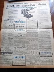 Vatan Gazetesi - 12 Haziran 1954 - Türk Pakistan Anlaşması Dün Mecliste İttifakla Kabul Edildi - Adnan Menderes İle Pakistan Başbakanı Muhammed Ali'nin Demeçleri - Ailesini Katleden Hikmet Küçük Duruşmada Beni Asınız Diye Bağırdı - Birleşik Amerika Dışişleri Bakanı John Foster Dulles Çin Hindinde Amerika'nın Harbe Girme Şartlarını Bildirdi - Sultanahmet Cezaevi Karşısında Bitli Ekmek Yapan Fırın Kapatılıyor - Dünya Kupası Maçları 14 Haziran'da Başlıyor - Denizde İsyan Yazan Herman Wouk Yazı Dizisi - Denizcilik Ve Kabotaj Bayramı Hazırlıkları - Arap Memleketleri İle İsrail'e İhtar - Altemur Kılıç - Hoş Memo Karikatür - Fransa'da En Çok Okunan Gazete France Soir - General Ali Fuat Cebesoy'un Siyasi Hatıraları - Okuyucu Fikir Ve Şikayetleri Dinleyen Ve Derleyen Ahmet Refik Noyan - Cumhurbaşkanı Celal Bayar'ın Güreşçileri Tebriki - Adana Demirspor Almanya'ya Gidiyor - İstanbul Atletizm Bayramı Bugün Başlıyor - Meşhur Yüzücü Kadas Mağlup Oldu - 19 Mayıs Stadında Gece Maçları Yapılacak