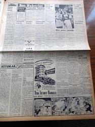 Vatan Gazetesi - 1 Temmuz 1954 - Yeni Dostumuz Kanada Yazan Ahmet Emin Yalman Yazı Dizisi - Seçim Kanunu Tadilatı 33 e Karşı 337 Oyla Kabul Edildi - Nevşehir'i İl Kırşehir'i İlçe Yapan Kanun Çıktı - Dünya Kupası Yarı Final Müsabakalarında Macaristan 4 Uruguay 2  Almanya 6 Avusturya 1 - Başbakan Adnan Menderes İle Kemal Kırıkoğlu Arasında Tartışmalar Oldu - Şeker Halka Vesika İle Dağıtılıyor - Dün Güneş Tutuldu - Milli Oyunlar Müsabakası Hakkında Bilgi Verildi - 1953 Türkiye Güzeli Belgin Doruk Puro Tuvalet Sabunu Kullanıyorum Diyor - Denizde İsyan Yazan Herman Wouk Yazı Dizisi - Bir İsrail Filosu İstanbul'u Ziyaret Edecek - Gülhane Sergisindeki Kümes Hayvanlarını Sansarlar Boğuyor - Sovyetler Atomla İşleyen Elektrik Santrali Yapmışlar - Cami Yanında Çıplak Resim Çektiren Kadın - General Ali Fuat Cebesoy'un Siyasi Hatıraları Yazı Dizisi - Arı Unları - 50 Bin Dolarlık Yedek Parça Geldi - Borsa - İstanbul Sinema Programı - Doğubank - Prens Sabahattin'in Hatırası Anıldı - Partizan Memurlar