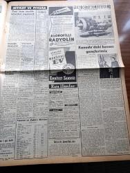 Vatan Gazetesi - 1 Temmuz 1954 - Yeni Dostumuz Kanada Yazan Ahmet Emin Yalman Yazı Dizisi - Seçim Kanunu Tadilatı 33 e Karşı 337 Oyla Kabul Edildi - Nevşehir'i İl Kırşehir'i İlçe Yapan Kanun Çıktı - Dünya Kupası Yarı Final Müsabakalarında Macaristan 4 Uruguay 2  Almanya 6 Avusturya 1 - Başbakan Adnan Menderes İle Kemal Kırıkoğlu Arasında Tartışmalar Oldu - Şeker Halka Vesika İle Dağıtılıyor - Dün Güneş Tutuldu - Milli Oyunlar Müsabakası Hakkında Bilgi Verildi - 1953 Türkiye Güzeli Belgin Doruk Puro Tuvalet Sabunu Kullanıyorum Diyor - Denizde İsyan Yazan Herman Wouk Yazı Dizisi - Bir İsrail Filosu İstanbul'u Ziyaret Edecek - Gülhane Sergisindeki Kümes Hayvanlarını Sansarlar Boğuyor - Sovyetler Atomla İşleyen Elektrik Santrali Yapmışlar - Cami Yanında Çıplak Resim Çektiren Kadın - General Ali Fuat Cebesoy'un Siyasi Hatıraları Yazı Dizisi - Arı Unları - 50 Bin Dolarlık Yedek Parça Geldi - Borsa - İstanbul Sinema Programı - Doğubank - Prens Sabahattin'in Hatırası Anıldı - Partizan Memurlar