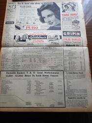 Vatan Gazetesi - 1 Temmuz 1954 - Yeni Dostumuz Kanada Yazan Ahmet Emin Yalman Yazı Dizisi - Seçim Kanunu Tadilatı 33 e Karşı 337 Oyla Kabul Edildi - Nevşehir'i İl Kırşehir'i İlçe Yapan Kanun Çıktı - Dünya Kupası Yarı Final Müsabakalarında Macaristan 4 Uruguay 2  Almanya 6 Avusturya 1 - Başbakan Adnan Menderes İle Kemal Kırıkoğlu Arasında Tartışmalar Oldu - Şeker Halka Vesika İle Dağıtılıyor - Dün Güneş Tutuldu - Milli Oyunlar Müsabakası Hakkında Bilgi Verildi - 1953 Türkiye Güzeli Belgin Doruk Puro Tuvalet Sabunu Kullanıyorum Diyor - Denizde İsyan Yazan Herman Wouk Yazı Dizisi - Bir İsrail Filosu İstanbul'u Ziyaret Edecek - Gülhane Sergisindeki Kümes Hayvanlarını Sansarlar Boğuyor - Sovyetler Atomla İşleyen Elektrik Santrali Yapmışlar - Cami Yanında Çıplak Resim Çektiren Kadın - General Ali Fuat Cebesoy'un Siyasi Hatıraları Yazı Dizisi - Arı Unları - 50 Bin Dolarlık Yedek Parça Geldi - Borsa - İstanbul Sinema Programı - Doğubank - Prens Sabahattin'in Hatırası Anıldı - Partizan Memurlar