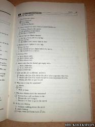 WHAT'S THE STORY ? : SEQUENTİAL PHOTOGRAPHS FOR LANGUAGE PRACTİCE / STUDENT'S BOOK 1 / LINDA MARKSTEİN & DORİEN GRUNBAUM / LONGMAN / İNGİLİZCE DERS KİTABI (HİKAYE NEDİR? : DİL UYGULAMALARI İÇİN SIRALI FOTOĞRAFLAR / ÖĞRENCİ KİTABI 1) ÜZERİ YAZILI KISIMLARI MEVCUT
