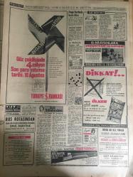 HÜRRİYET GAZETESİ 8 TEMMUZ 1968 YIL :21 SAYI :7254--Sovyet şilebinde kriz  geçirip öldü ---Cemal Erciman Kupayı Alırken Heyecandan Gözyaşı Döktü ---Gecekondu konusunda  AP ile CHP Tartıştılar ---Çağlayangil  Moskova ya Gidiyor ---Esnaf -sanatkar için sigorta sistemi kurulacak ---Yalovalılar  da meşhur hikayeyi  bir daha andı ---22 yıllık muhtar güllü Mahmut  dövülerek  öldürüldü --62 Yaşındaki  politikacı  oğlu olursa  adını Mustafa koyacak ---Doğu Berlin de Kanlı İltica  --7 Günde 5 milyon lira sarf edildi ---Fenerbahçe Molnara kaleci ısmarladı ---Birinci  gelen Rusya ile sonuncu  Mısır  arasındaki saat farkı bir günü  geçiyor ---Gündüz Kılıça ilk teklif  Beşiktaş tan geldi --Rüyalarındaki  Tatile Kavuştular ---Plaskovitis Tutuklandı---Kavgayı ayırmak isterken öldü --