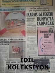 Son Haftalık Magazin ve Siyasi Aktüalite Gazetesi - 25 Mayıs 1968 - Şampiyon Fenerbahçe - İkarus Gezegeni Dünya'ya Çarpacak - Güzeller deniz mevsimini açtı - Zuhal Aktan - Şule Ekşigil - Mine Hanzade - Kaleci Özcan ağladı - İzmir sebze ve meyve hali tamamen yandı - Soğuk Gece fotoromanı - Emine Bacıya Göre - Kabus Kasabası - İki Ruhlu Kadın fotoromanı - Amerikalı genç kız elinden kaçırdığı Türk sevgilisini arıyor - Asil bir İngiliz ailesinin kızı olan Veronique soyunup dökündü - Modern Halı Reklamı - Türkan Şoray - ''Vallahi Bu Adam Aklını Oynatmış'' dedim - Kızlarla arkadaşlık edebilmek için - Anne olmayı ister misiniz? - Mesut bir yuva kurmak fotoğraf ve haberi - Gazete Tam Değildir Sadece 4 Sayfası Mevcuttur - İdil Koleksiyon