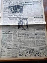 Vatan Gazetesi - 2 Eylül 1961 - Yeni Türkiye Partili Profesör Aydın Yalçın Nezarete Alındı - Sovyetler Bir Atom Bombası Patlattılar - Milli Birlik Komitesi Siyasi Partilere Dün Bir İkazda Bulundu - Tarafsızlar Konferansı Tito Tarafından Açıldı - Cumhuriyet Halk Partisi Dış Politika Görüşünü Açıkladı - Kemal Tahir'in Romanı Yorgun Savaşçı Yazı Dizisi - Necati Cumalı Köşe Yazısı - Yeni Şehir Hattı Gemileri - Amerikan Başkanı Kennedy Sovyet Kararının Atomik Olduğunu Söyledi - Cezayir'de Müslüman Ve Fransız Yerliler Çarpıştılar - Oktay Akbal Köşe Yazısı - Rüzgar Baba Çizgi Roman Guy Bara - Hoş Memo Karikatür - Venedik Film Festivali - Rusya Avrupa Cephesinde Atom Silahı Kullanmayacak - Dünya Nelere Gülüyor Karikatür - Noyan Amca Dert Dinliyor - Bugün 6 Milli Lig Maçı Var - At Yarışları - Güreş Federasyonu Bugün Toplanıyor - Beşiktaş Taksim Maçına Hazırlanıyor - Kasımpaşa'dan Galatasaray'a Geçen Ali İhsan İçin Federasyon Karar Verecek - Mithatpaşa Stadı - 19 Mayıs Stadı - Galatasaray Takımı