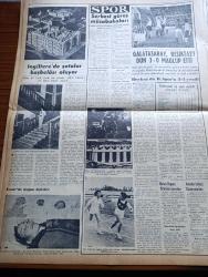 Vatan Gazetesi - 10 Mayıs 1954 - Ahmet Emin Yalman Köşe Yazısı - Kırşehir Seçimine Demokrat Parti İtiraz Etti - Çin Hindi Kuzeyinde Esir Kafileleri Görüldü - Amerikalı Tanınmış İnşaatçı Harry Morrison Seyhan Barajını İnceliyor - Kıbrıs Türkleri Muhtariyet Değil İlhak İstiyor - Teknik Okul Öğrencilerine Sabır Tavsiye Edildi - Sovyetler Birliğine Verilen Notamız Açıklandı - Başbakan Adnan Menderes Gazetecilere Ziyafet Verdi - Denizde İsyan Yazan Herman Wouk Yazı Dizisi - İstanbul'a Hasta Akını Önlenecek - Fotoğraflarla Haberler - General Ali Fuat Cebesoy'un Siyasi Hatıraları Yazı Dizisi - Büyük Bir Operet Bestekarı Emmerich Kalman - Ramazan Geceleri Karagöz - Jigolo Yazan Daniel Harper Yazı Dizisi - Galatasaray Beşiktaş'ı Dün 3 0 Mağlup Etti - Serbest Güreş Müsabakaları - Bahar Kupası Atletizm Yarışmaları - Şişli Terakki Lisesi'nin 75. Yıldönümü - Ayfer Feray Puro Tuvalet Sabunu Kullanıyorum Diyor - Çapamarka - Gripin - Ankara İstanbul İzmir Radyosu Programı - Bulmaca -T.M.G.T Toplantısı