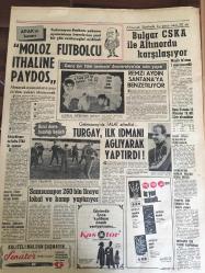 HÜRRİYET GAZETESİ 31 OCAK 1968 YIL :20 SAYI :7098---Komünistler Vietnam da yedi yerde hücuma geçti :Fırtına Taarruzu----Karabaş ilk defa et suyu ikram edildi ---Kurtlar  üç köylüyü  yedi ,çığ kurbanı sayısı 10 yükseldi ---Beyaz sarayda iki gündür gizli toplantı yapılıyor ----Benzin istasyonunu  soyan hırsızlar bekçiyi öldürdü ----Dr.Barnadr a göre :Kalp durur  reflekslerle  solunum yok olursa insan ölür ---Cevdet Sunay ,Kıbrıs  İhtilafı  Barışı  Tehdit Ediyor ---Her yıl 20 bin Rus Mısır ı gezecek --Amerikalı yakışıklı Binbaşı  bir Nato tatbikatında aşık olduğu Yunanlı öğretmeni Türkiye ye gelin getiriyor ---Moloz Futbolcu İthaline Paydos ---Bulgar CSKA ile Altınordu Karşılaşıyor ---Turgay ,İlk İdmanı Ağlayarak Yaptırdı ----Samsunspor 260 bin liraya lokal ve kamp yaptırıyor ---Spor Totoda  13 Bilenler 18.611 lira alacaklar ---55 senelik bir ağır  makineli  tüfeğin imalatına son verildi ---Mini etek defilesi ---Tütün alımında tüccar ,tekeli  yaya bıraktı ---