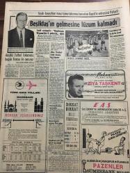 HÜRRİYET GAZETESİ  15 Eylül 1967 YIL :6962---Bir otobüs devrildi 12 ölü ,38 yaralı var ---Üç çocuk babası Ahmet Bilgin evvelce  balayına çıktığımız için artık niyetimiz yok dedi ---Kıbrıs Dışişleri Bakanı Son Söz Bizim Dedi ---Romanya ile  daha sıkı işbirliği yapacağız ----Devam eden su sıkıntısından sonra Eskişehir de elektrikler  de kesildi --Gürsel in kabrinde iki ayrı tören yapıldı --Vietnam harbi bir milyon Amerika ya iş sağladı ---İzmir Fuar Göl Gazinosunda :Saime Sinan---Beşiktaş ın gelmesine  lüzum kalmadı --Amatör  Futbol Takımımız Bugün Fransa İle Oynuyor ---Çok kıymetli sanatkar : Ziya Taşkent ---Batılı mankenlerin  Moskova da ki defilesinde  :Rus halkı  ahh ohh çekmekten bir hal oldu ---Menderes ,Zorlu ve Polatkan ın  Naaşları  Ailelerine  Teslim Edilecek ---Fuarda  eğlenip  para vermeyen belediye reisini dansözlerin odasına hapsettiler ---