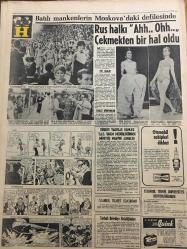 HÜRRİYET GAZETESİ  15 Eylül 1967 YIL :6962---Bir otobüs devrildi 12 ölü ,38 yaralı var ---Üç çocuk babası Ahmet Bilgin evvelce  balayına çıktığımız için artık niyetimiz yok dedi ---Kıbrıs Dışişleri Bakanı Son Söz Bizim Dedi ---Romanya ile  daha sıkı işbirliği yapacağız ----Devam eden su sıkıntısından sonra Eskişehir de elektrikler  de kesildi --Gürsel in kabrinde iki ayrı tören yapıldı --Vietnam harbi bir milyon Amerika ya iş sağladı ---İzmir Fuar Göl Gazinosunda :Saime Sinan---Beşiktaş ın gelmesine  lüzum kalmadı --Amatör  Futbol Takımımız Bugün Fransa İle Oynuyor ---Çok kıymetli sanatkar : Ziya Taşkent ---Batılı mankenlerin  Moskova da ki defilesinde  :Rus halkı  ahh ohh çekmekten bir hal oldu ---Menderes ,Zorlu ve Polatkan ın  Naaşları  Ailelerine  Teslim Edilecek ---Fuarda  eğlenip  para vermeyen belediye reisini dansözlerin odasına hapsettiler ---